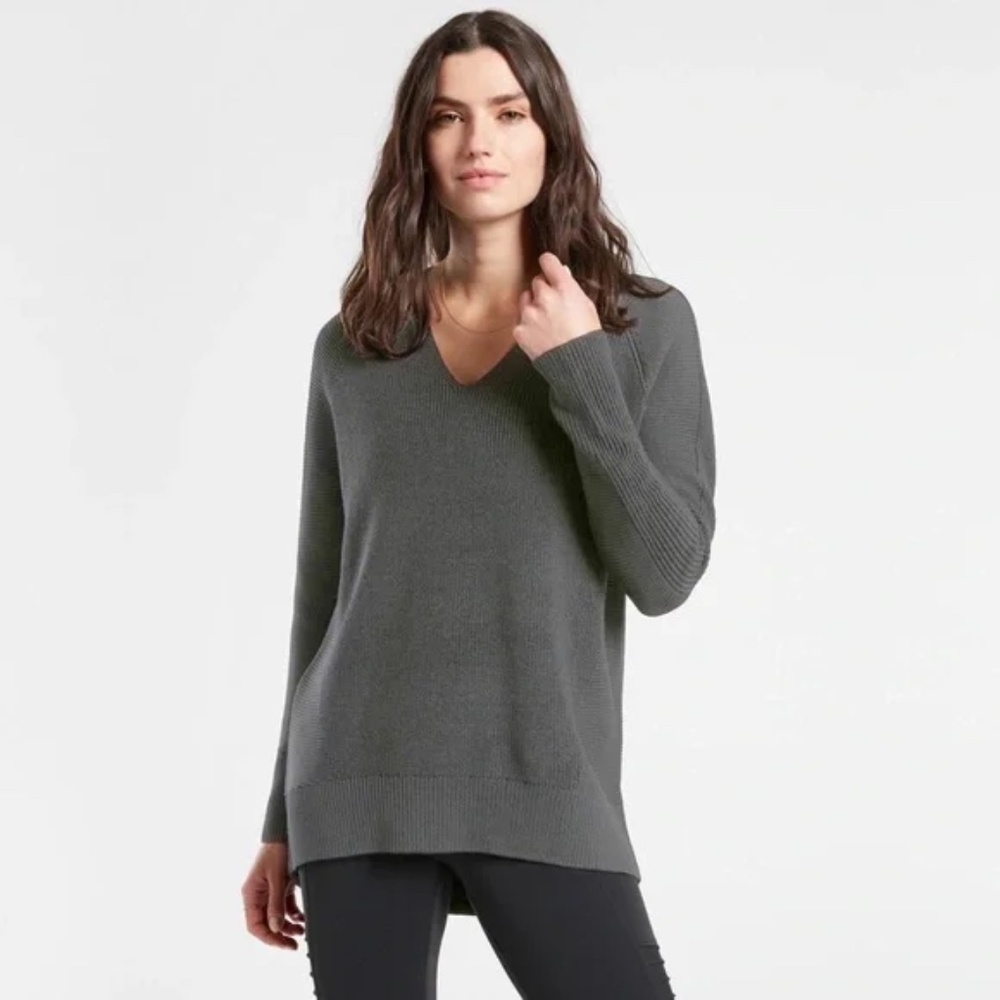 Athleta Hanover Gray V-Neck Sweater Size XXS